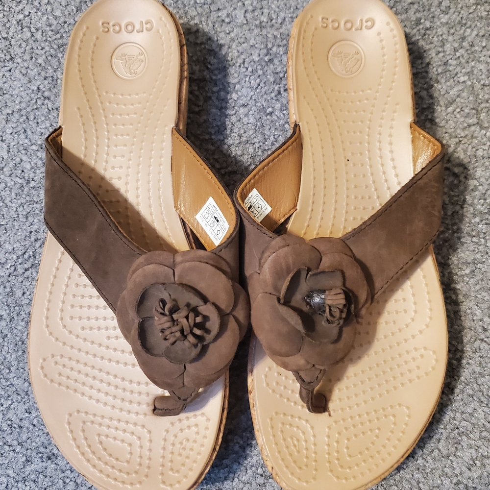 CROCS Brown and Tan Floral Sandals with Comfort Footbed
